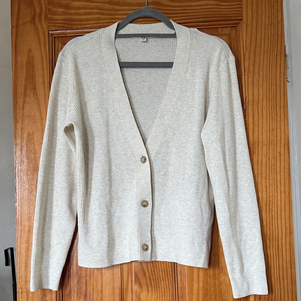 Uniqlo Cream Button-Up Women's Medium Cardigan Sweater NWOT
